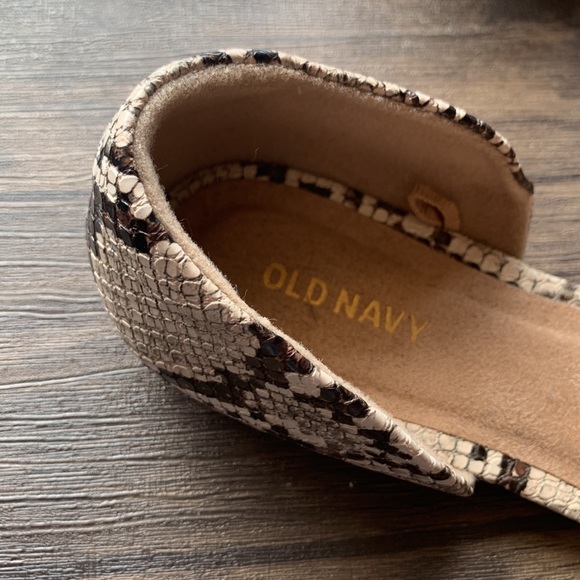 Faux-Snakeskin D'Orsay Flats - Picture 4 of 8